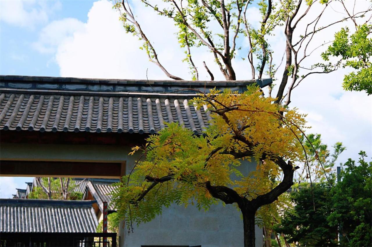 Howard Johnson Jinlin Plaza Lijiang Ліцзян Екстер'єр фото
