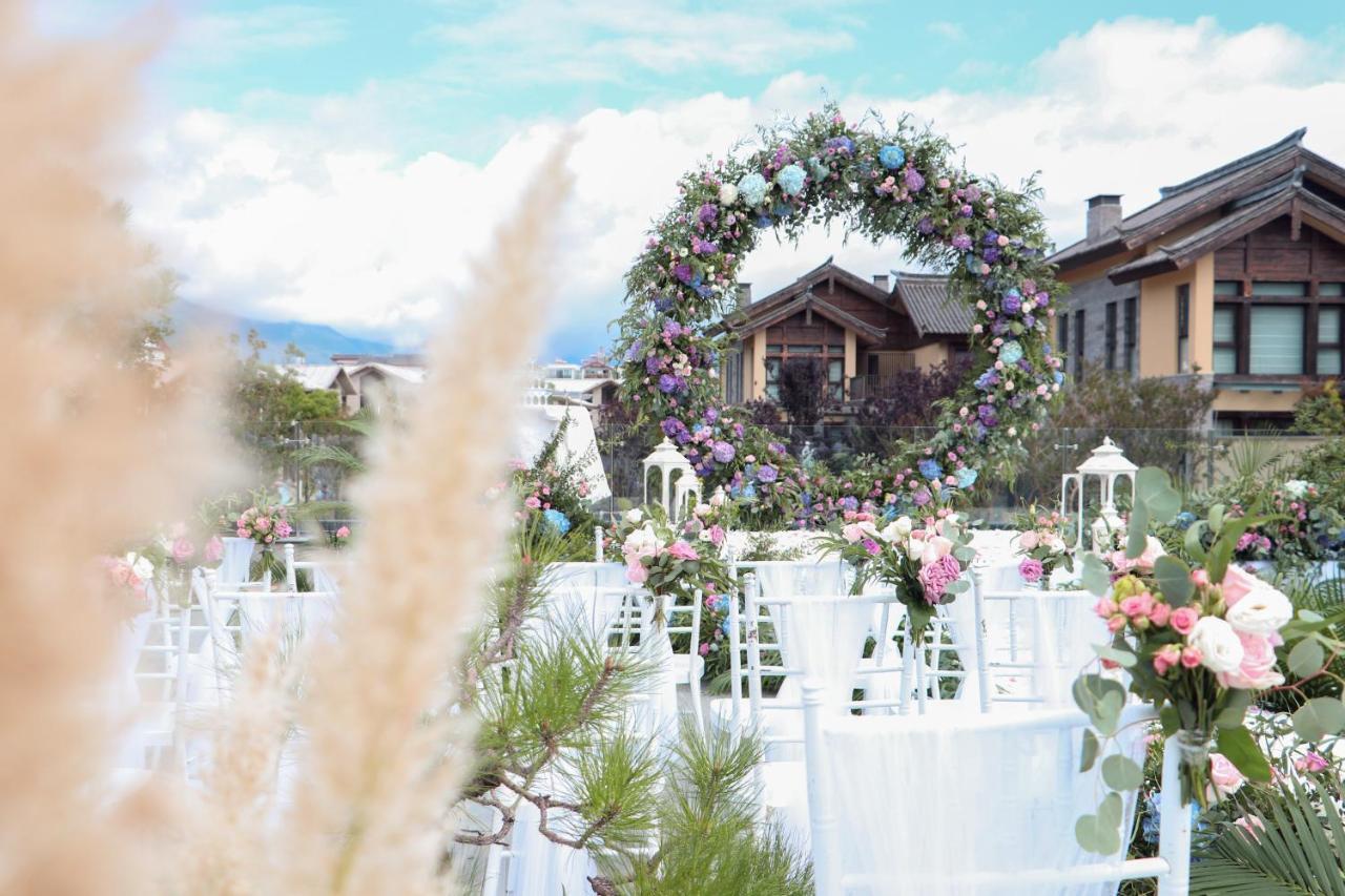 Howard Johnson Jinlin Plaza Lijiang Ліцзян Екстер'єр фото