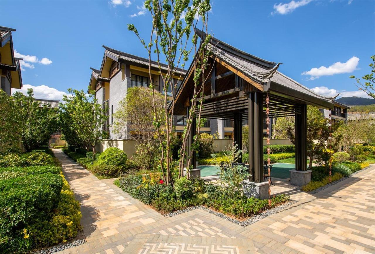 Howard Johnson Jinlin Plaza Lijiang Ліцзян Екстер'єр фото